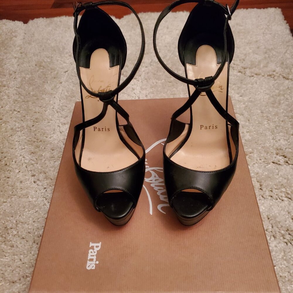 Christian Louboutin Strappy heels, US 6